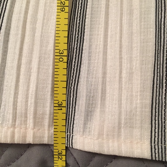 Beautiful striped flowing skirt - Picture 10 of 13